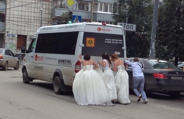 15-coisas-malucas-que-so-acontecem-em-casamento-de-russos-7