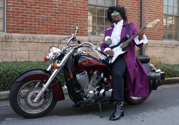 as-fantasias-mais-loucas-do-halloween-2016-21