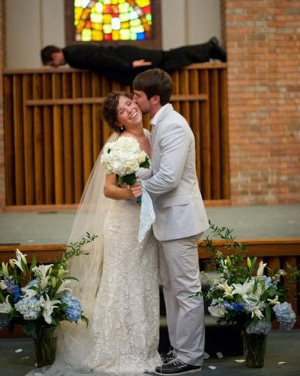35-das-fotos-de-casamento-mais-hilarias-encontradas-na-internet30