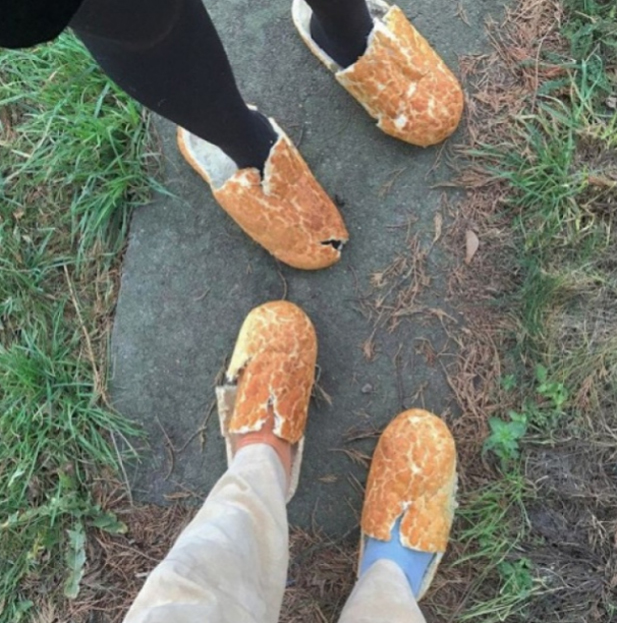 calçados em forma de pão