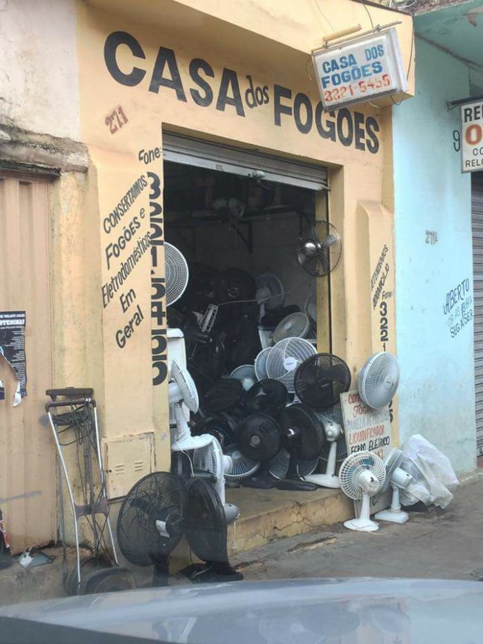 o brasileiro não tem limites para a zoeira na internet