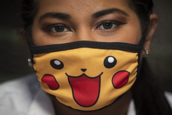 mascara de proteção facial contra o coronavírus modelo pikachu