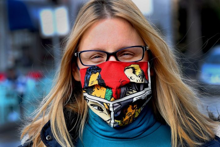 mascara de proteção facial contra o coronavírus modelo quadrinhos